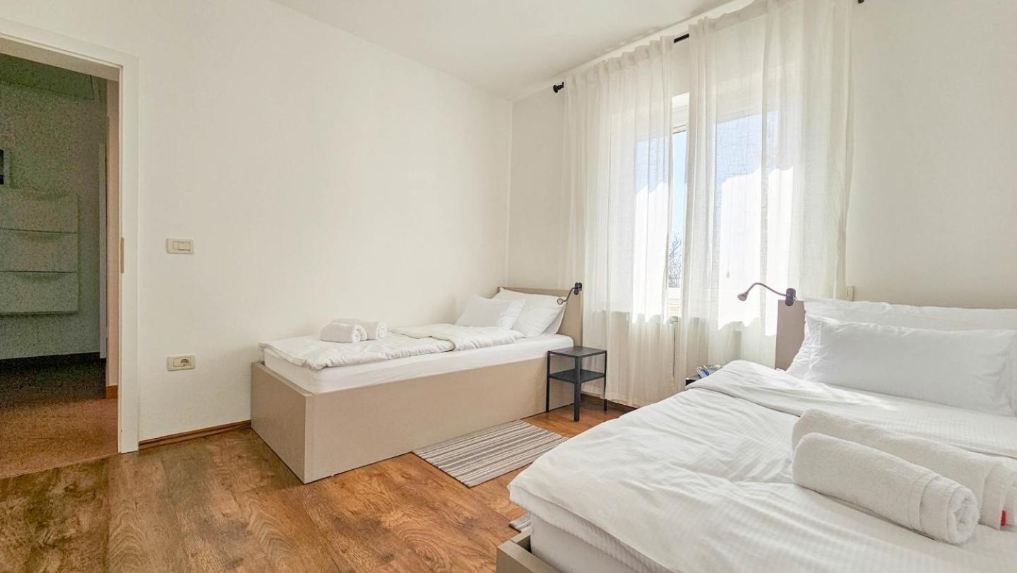 Casa Lutoma Villa Kmeti Eksteriør billede