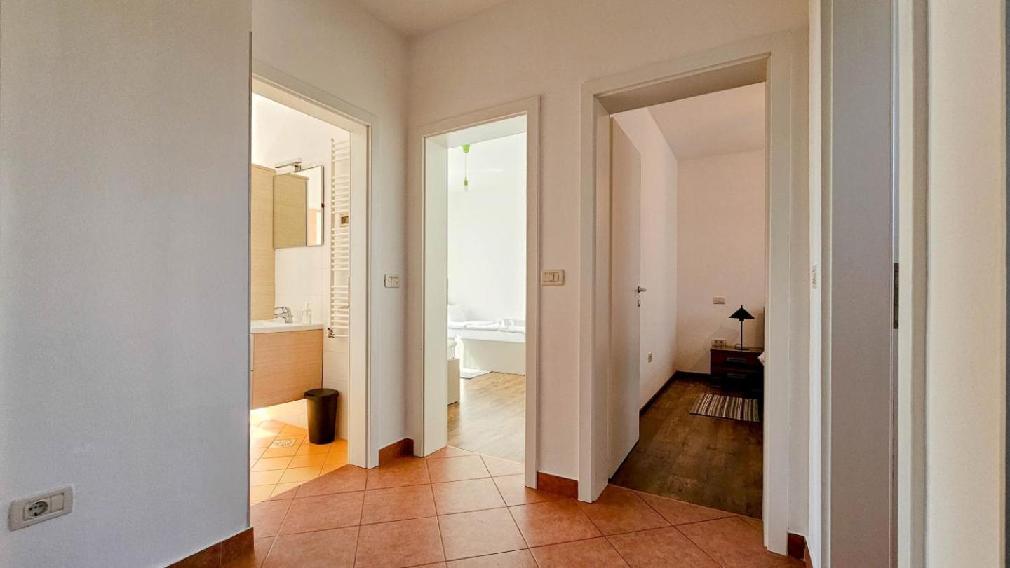 Casa Lutoma Villa Kmeti Eksteriør billede