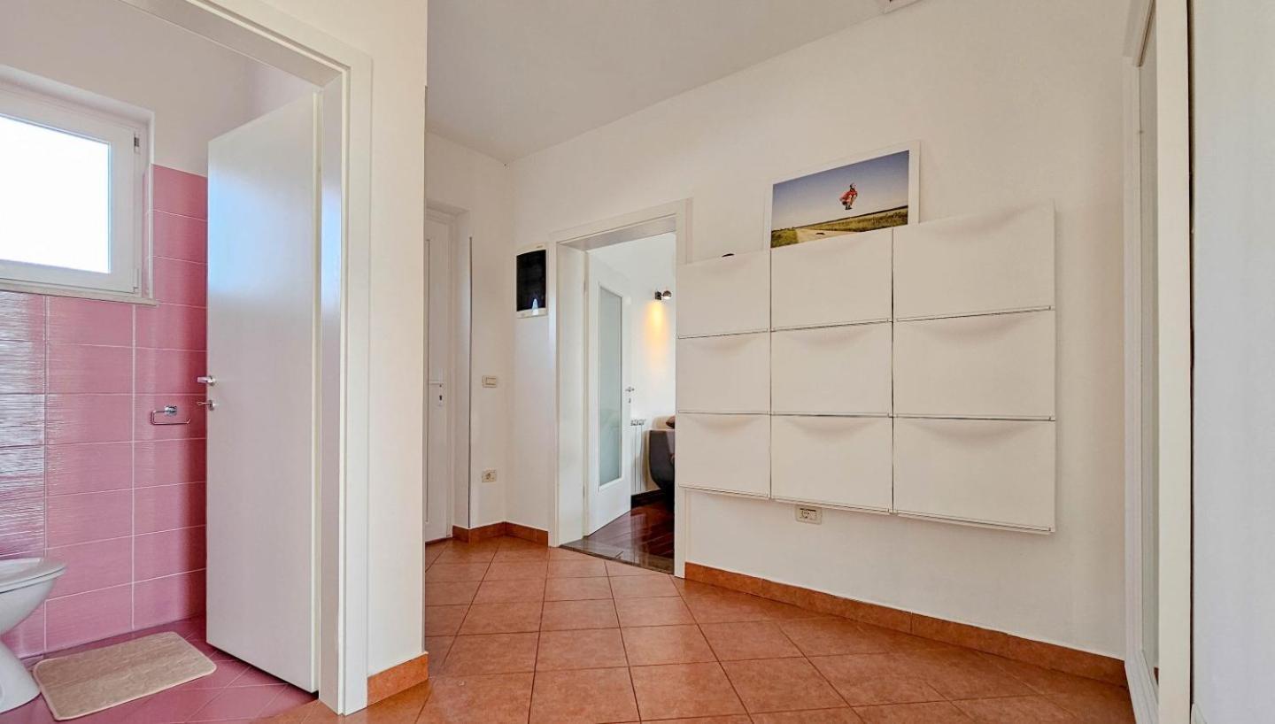 Casa Lutoma Villa Kmeti Eksteriør billede