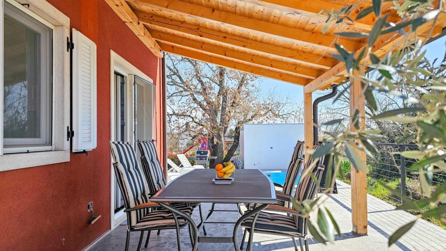 Casa Lutoma Villa Kmeti Eksteriør billede
